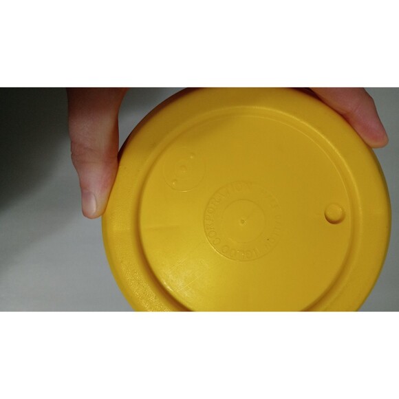 Rare Vintage 1981 Igloo Half Gallon Yellow Water Jug - Picture 6 of 6